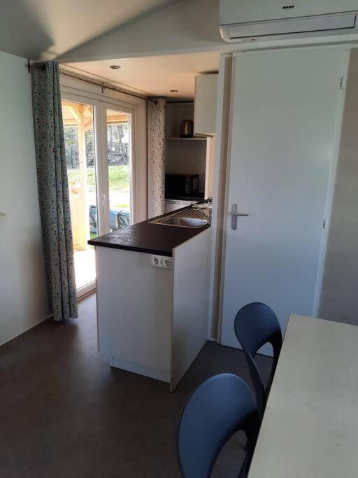 Helming Chalets Mercure Am Wallersee Zum Vermieten מראה חיצוני תמונה