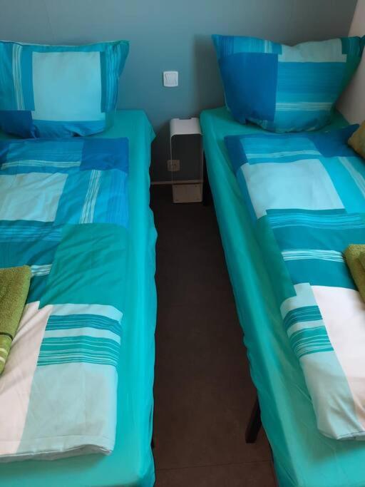 Helming Chalets Mercure Am Wallersee Zum Vermieten מראה חיצוני תמונה